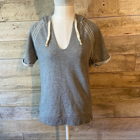Gap women’s  grey short-sleeved sweatshirt hoodie in size x-small - Picture 1 of 8